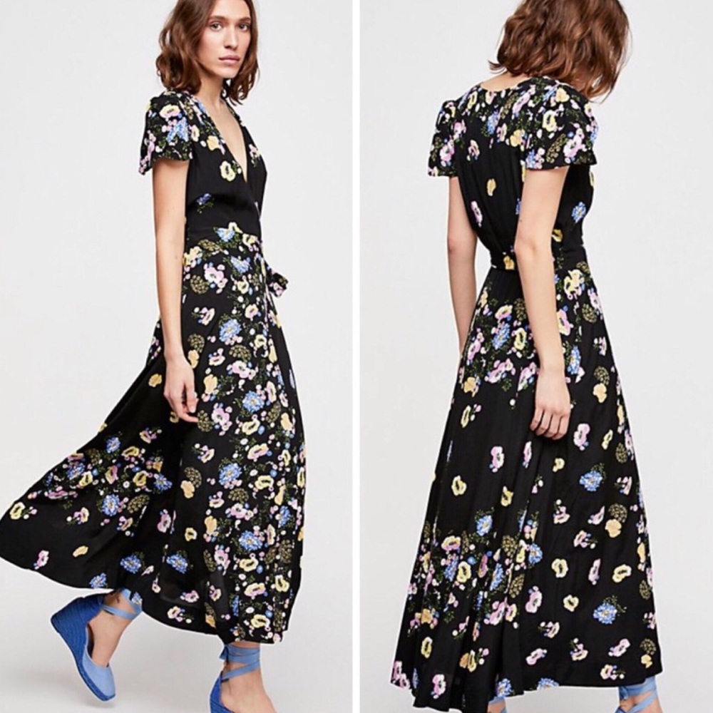 Gorgeous floral Free People maxi wrap dress 🌺🌸🌻